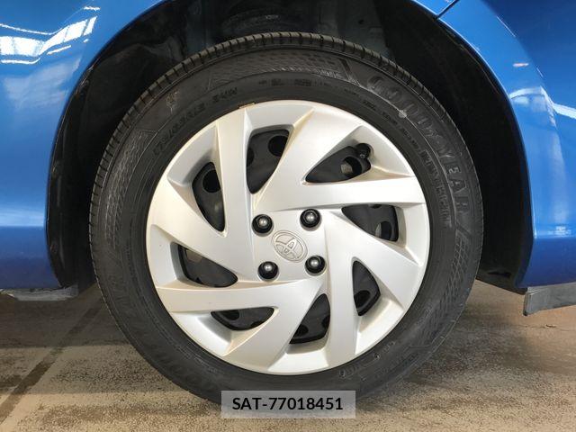 Toyota AQUA 2015-07 8206286-27