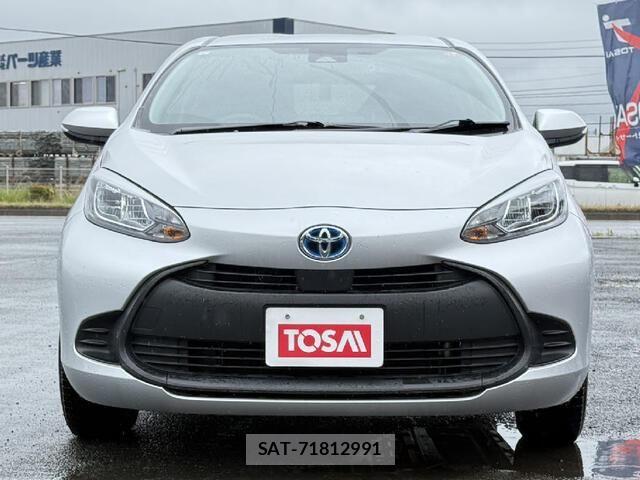 Toyota AQUA 2024-01 8206255-17