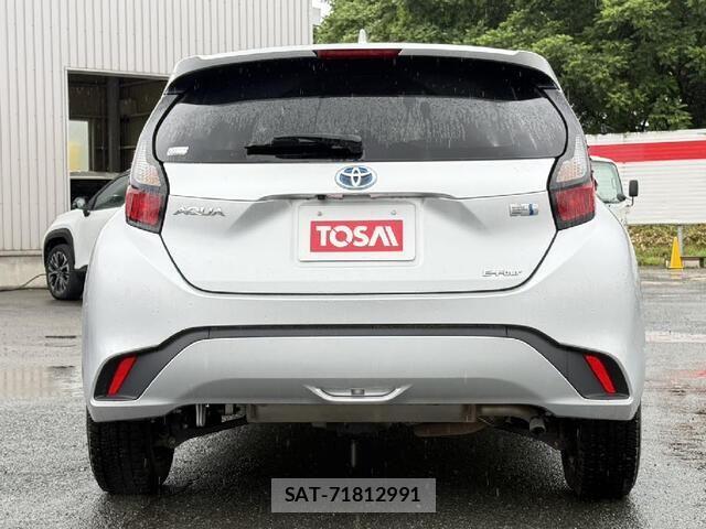 Toyota AQUA 2024-01 8206255-18