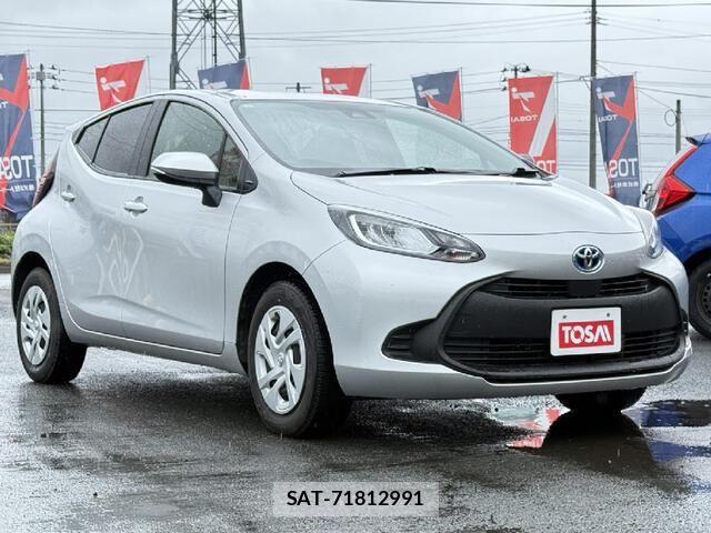 Toyota AQUA 2024-01 8206255-19