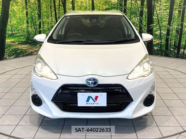 Toyota AQUA 2016-12 8206271-14