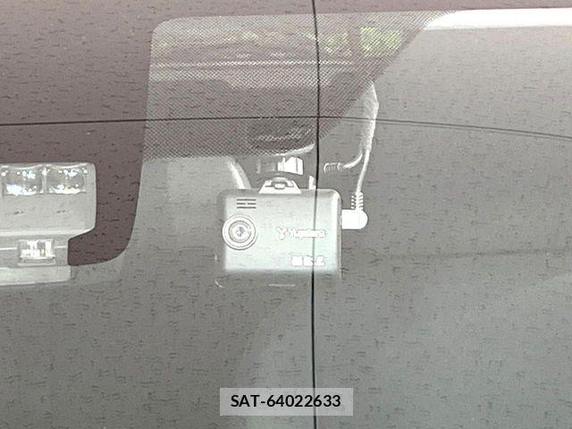 Toyota AQUA 2016-12 8206271-6
