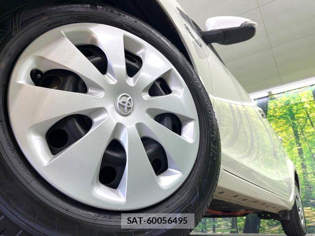 Toyota AQUA 2014-01 8206272-12