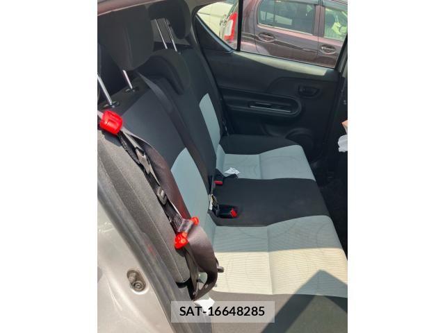 Toyota AQUA 2013-09 8206311-11