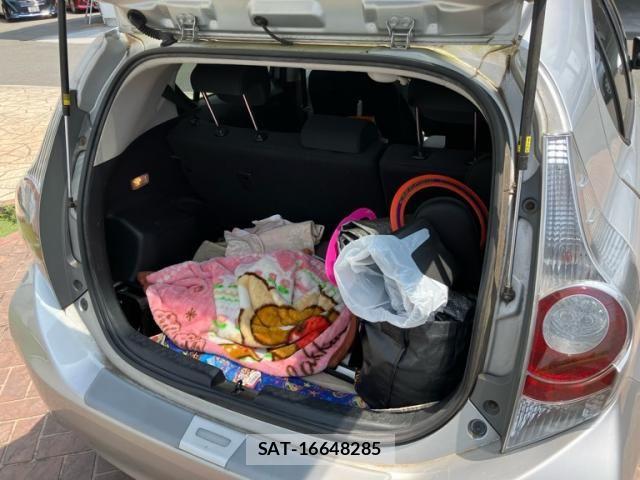 Toyota AQUA 2013-09 8206311-16