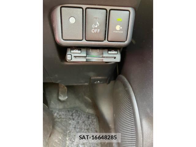 Toyota AQUA 2013-09 8206311-20