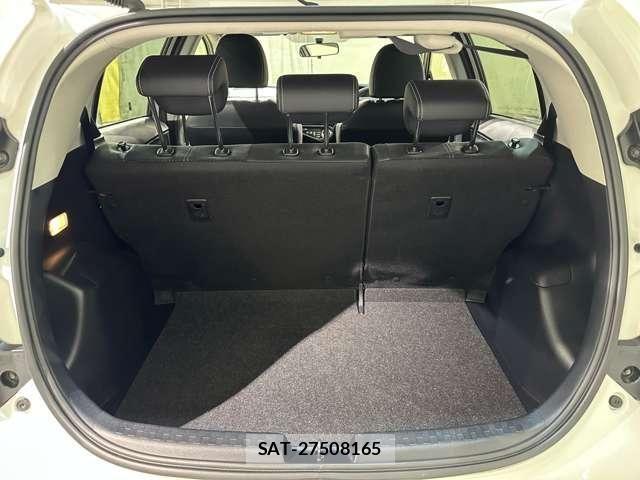 Toyota AQUA 2015-10 8206270-26