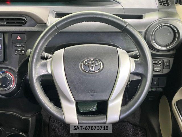Toyota AQUA 2013-08 8206295-10
