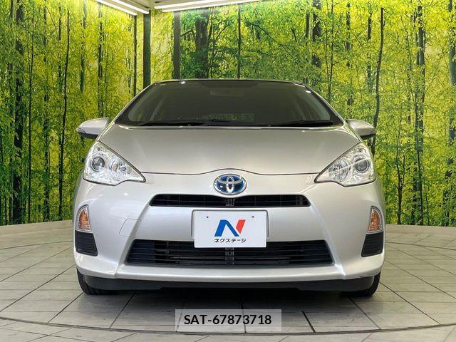Toyota AQUA 2013-08 8206295-13