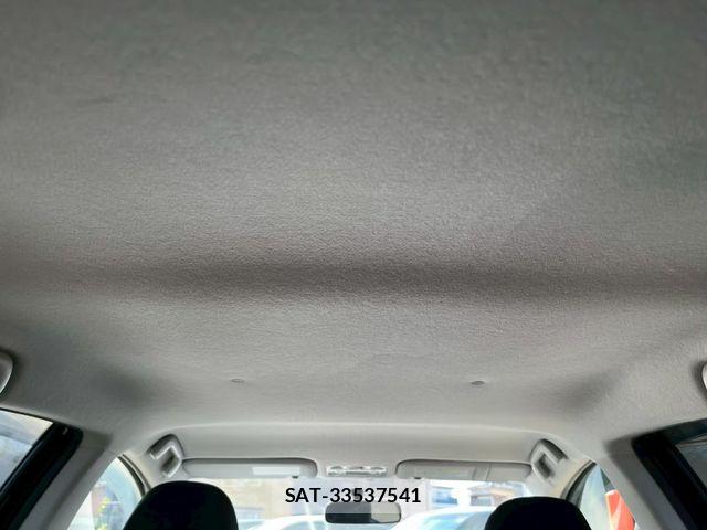 Toyota AQUA 2014-01 8206309-12