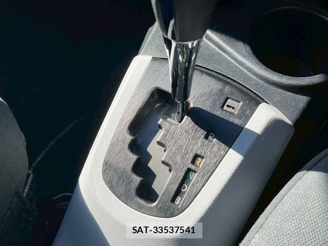 Toyota AQUA 2014-01 8206309-18