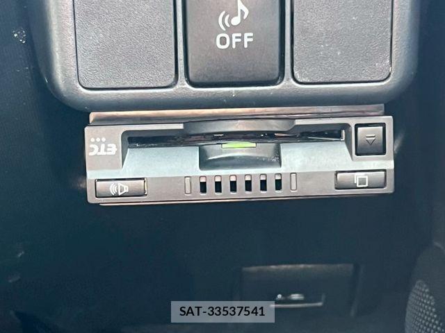 Toyota AQUA 2014-01 8206309-23