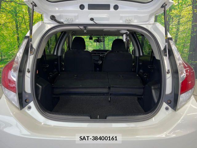 Toyota AQUA 2015-09 8206282-9