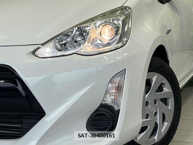 Toyota AQUA 2015-09 8206282-11