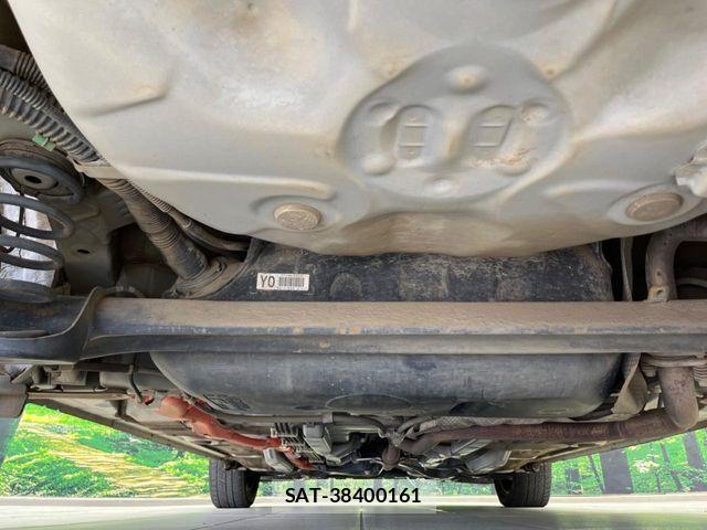 Toyota AQUA 2015-09 8206282-18