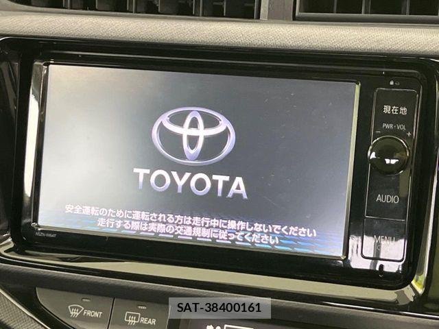 Toyota AQUA 2015-09 8206282-2