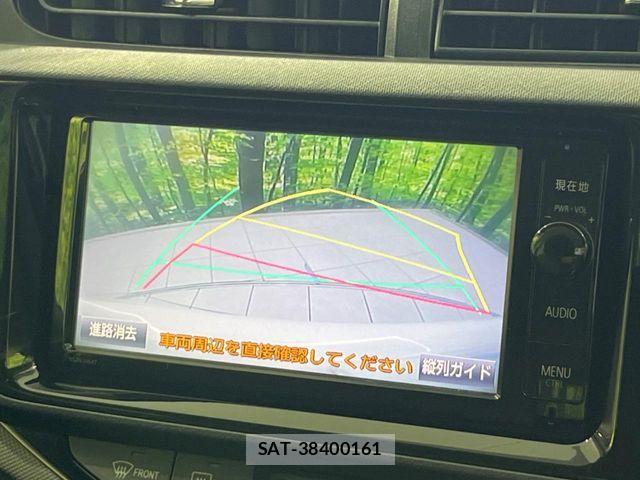 Toyota AQUA 2015-09 8206282-3