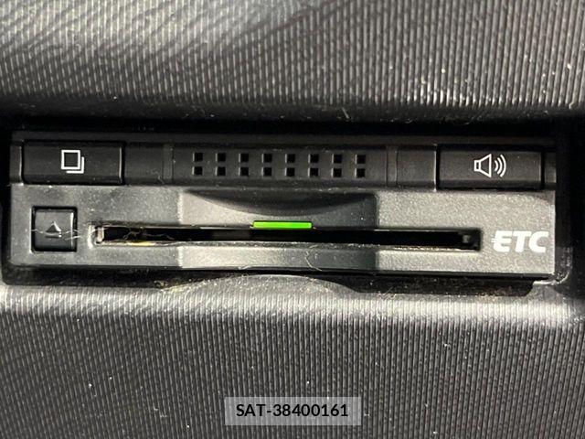 Toyota AQUA 2015-09 8206282-6