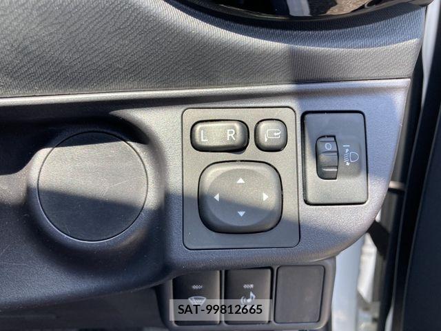 Toyota AQUA 2015-07 8206275-22