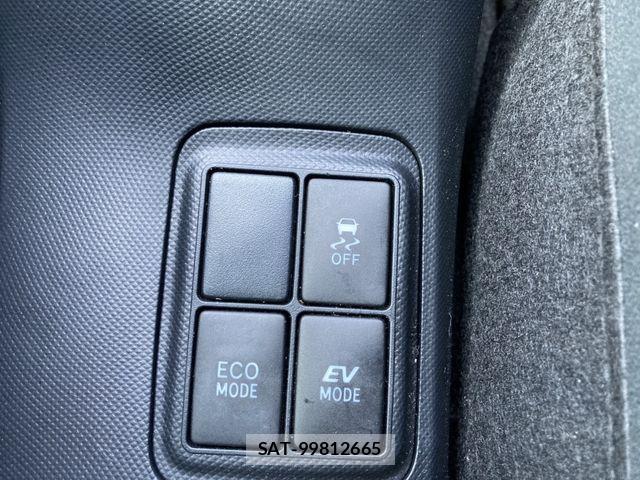 Toyota AQUA 2015-07 8206275-24