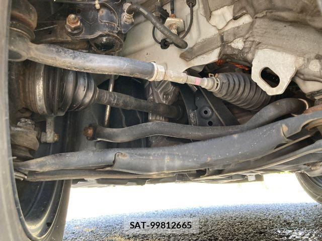 Toyota AQUA 2015-07 8206275-29