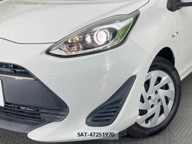 Toyota AQUA 2017-11 8206263-11