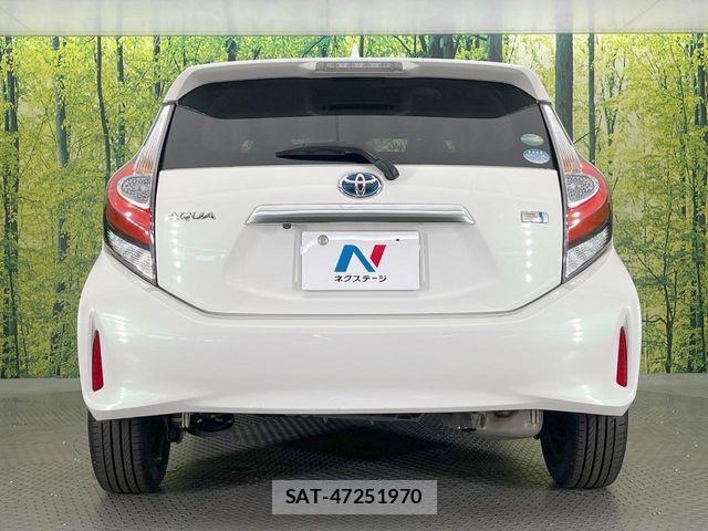 Toyota AQUA 2017-11 8206263-14