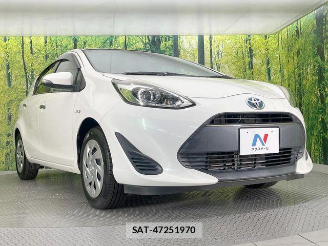 Toyota AQUA 2017-11 8206263-15