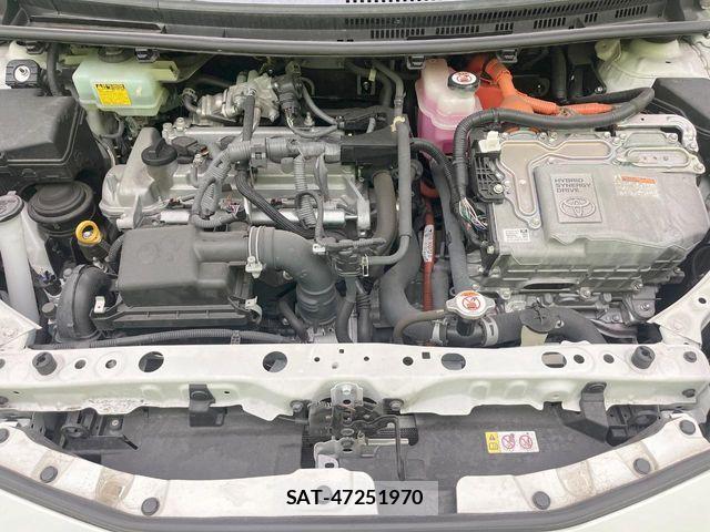 Toyota AQUA 2017-11 8206263-17