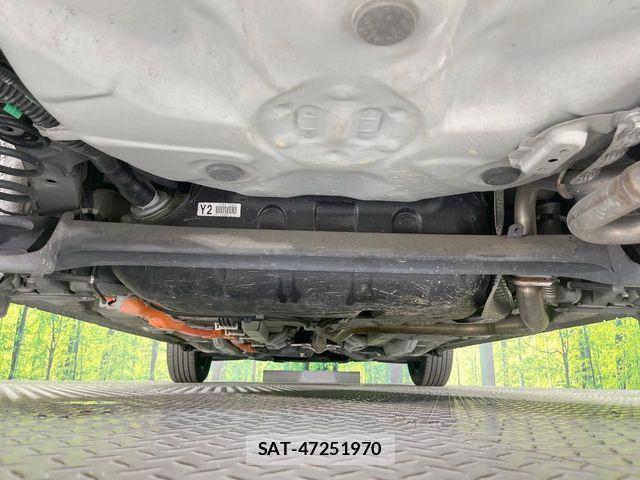 Toyota AQUA 2017-11 8206263-18