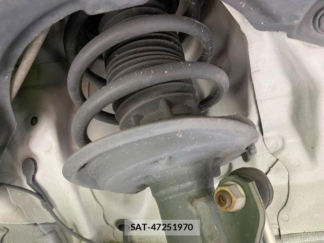 Toyota AQUA 2017-11 8206263-19