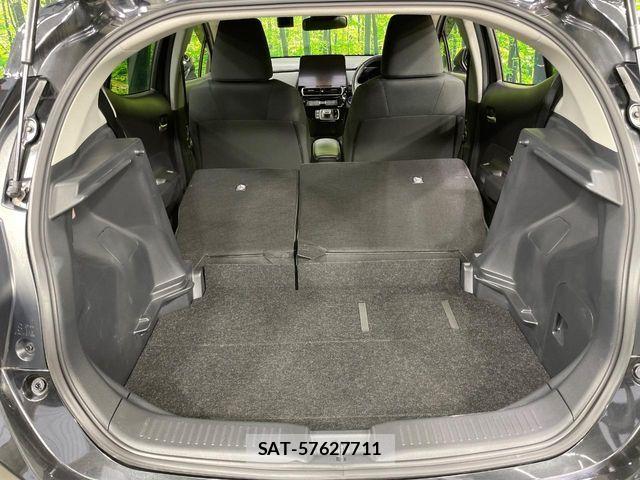Toyota AQUA 2021-09 8206252-9