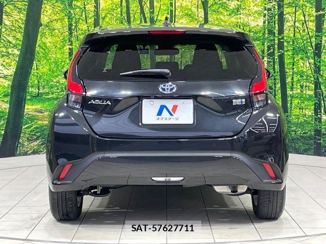 Toyota AQUA 2021-09 8206252-14