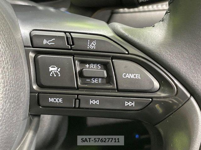 Toyota AQUA 2021-09 8206252-4