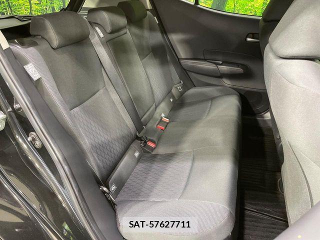 Toyota AQUA 2021-09 8206252-8