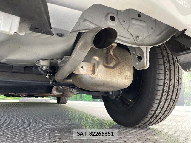 Toyota AQUA 2020-08 8206269-18