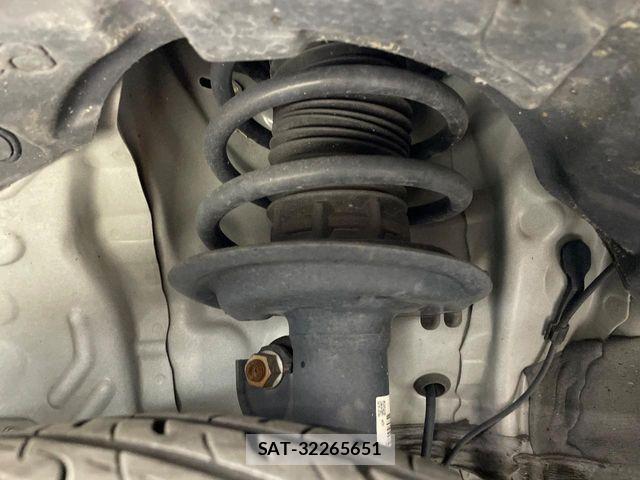 Toyota AQUA 2020-08 8206269-19