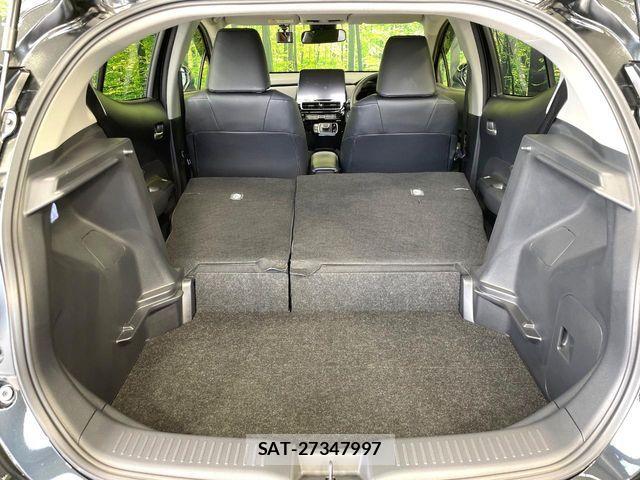 Toyota AQUA 2022-03 8206251-9