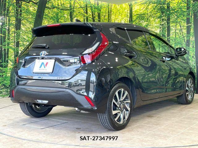 Toyota AQUA 2022-03 8206251-16