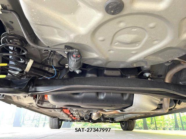Toyota AQUA 2022-03 8206251-18