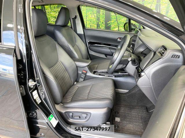 Toyota AQUA 2022-03 8206251-7