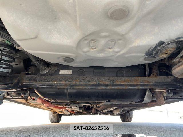 Toyota AQUA 2016-01 8206285-18