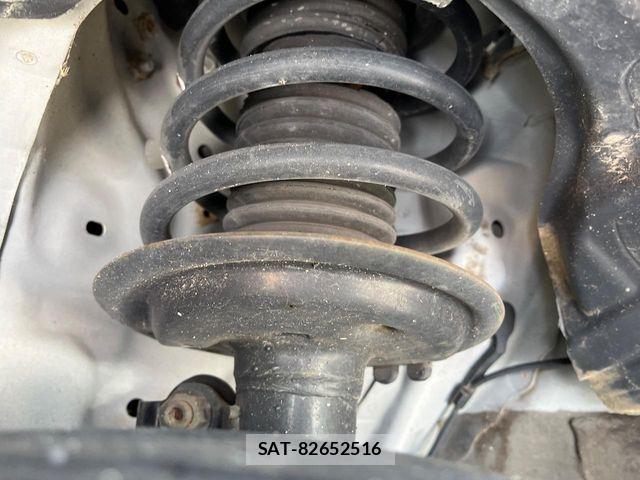 Toyota AQUA 2016-01 8206285-19