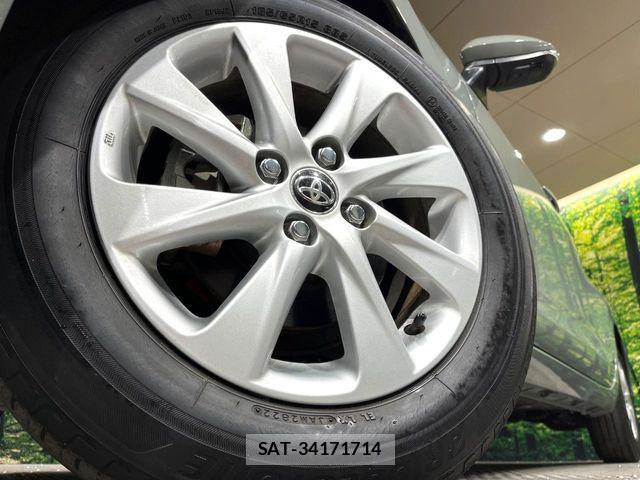 Toyota AQUA 2023-03 8206248-12