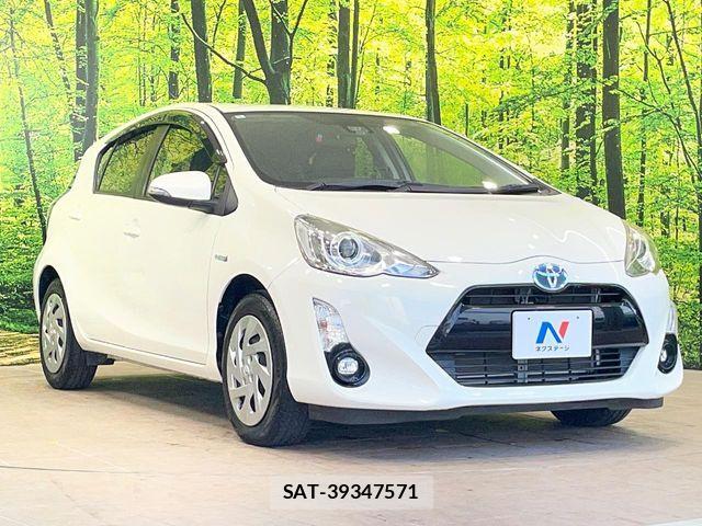 Toyota AQUA 2016-05 8206267-15