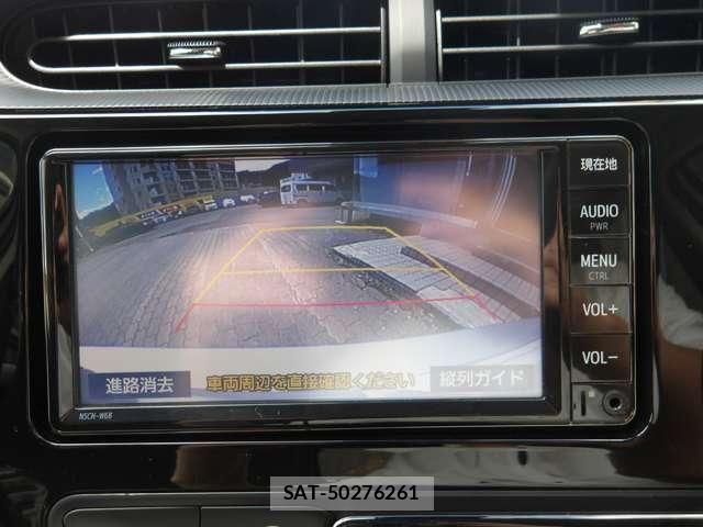 Toyota AQUA 2020-04 8206260-12