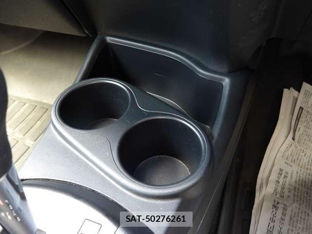 Toyota AQUA 2020-04 8206260-16