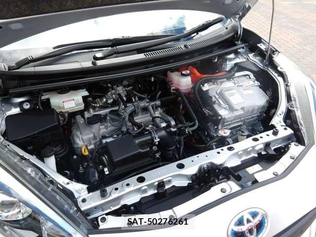 Toyota AQUA 2020-04 8206260-27