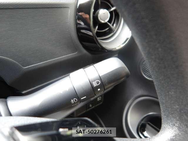 Toyota AQUA 2020-04 8206260-6