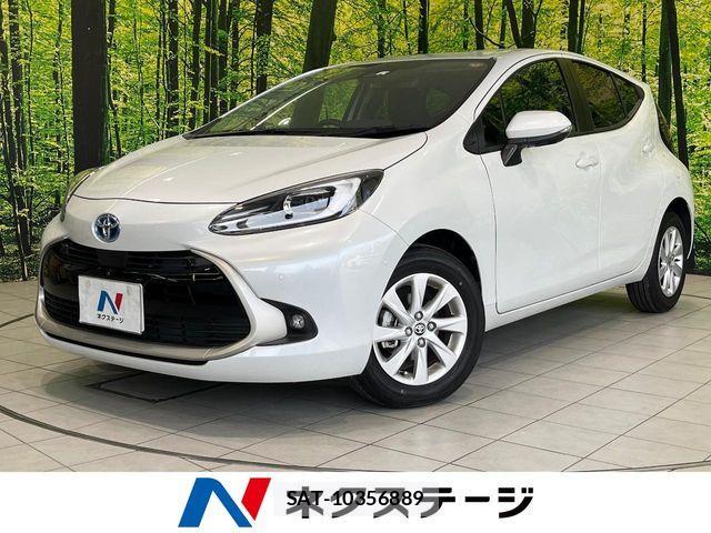 Toyota AQUA 2023-10 8206249-0
